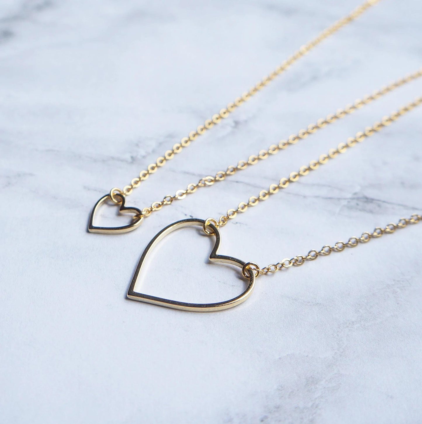 Gold Heart Necklaces SET of Two Mother Daughter Sentimental Gift Sisters Necklace Big Sis Lil Sis Dainty Layered Heart Necklace for Her