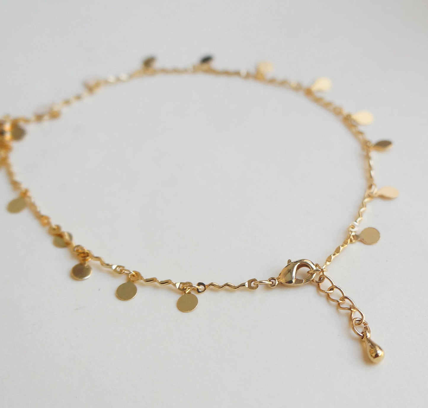 Tiny Discs Anklet Dainty Minimal Gold Chain Anklet Tiny Dots Anklet Foot Jewelry Gift for Her Travel Jewelry Friendship Gift Idea