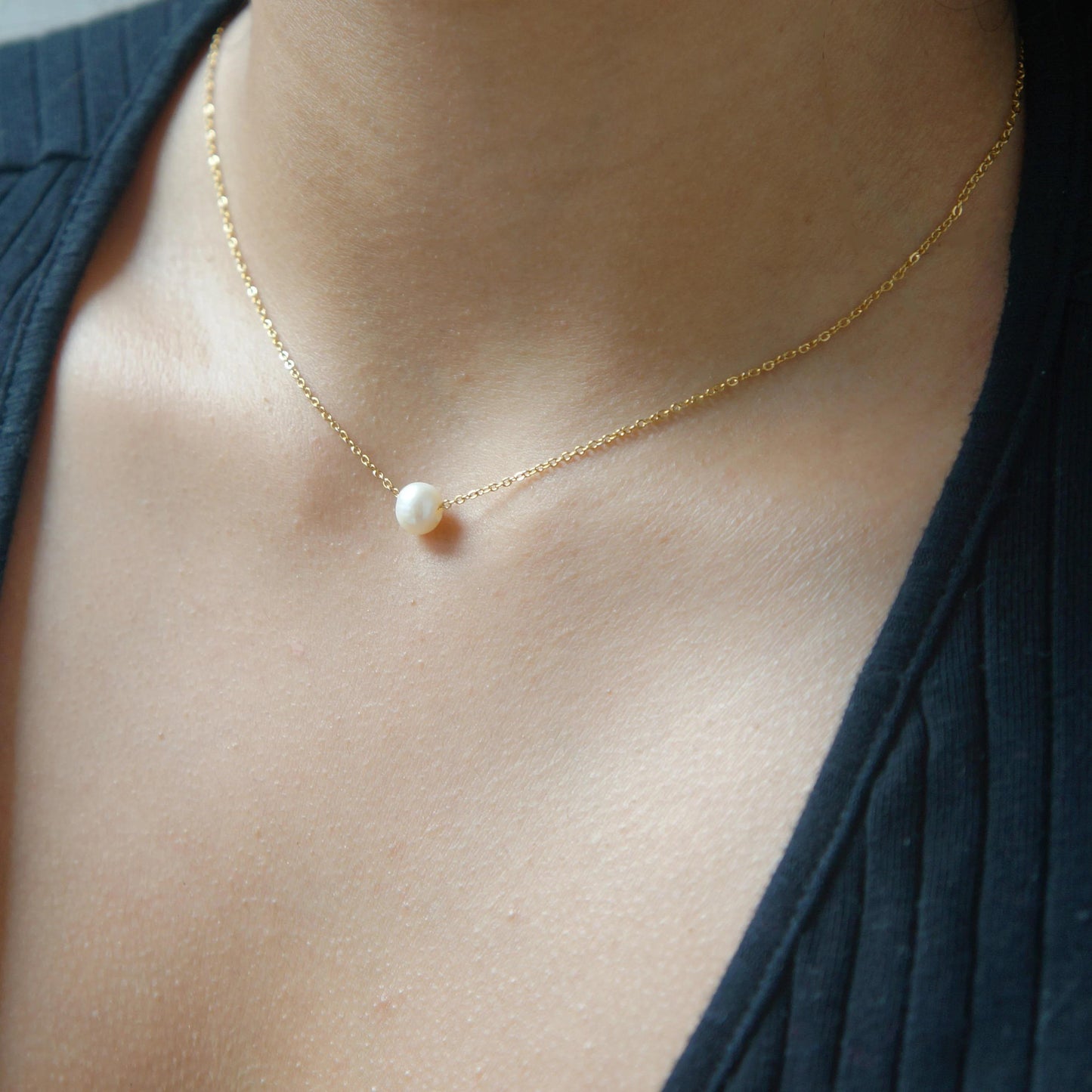 Single Pearl Necklace, Floating Pearl Pendant, Gold Chain Jewelry, Elegant Bridal Necklace, Thank You Gift, Simple Necklace