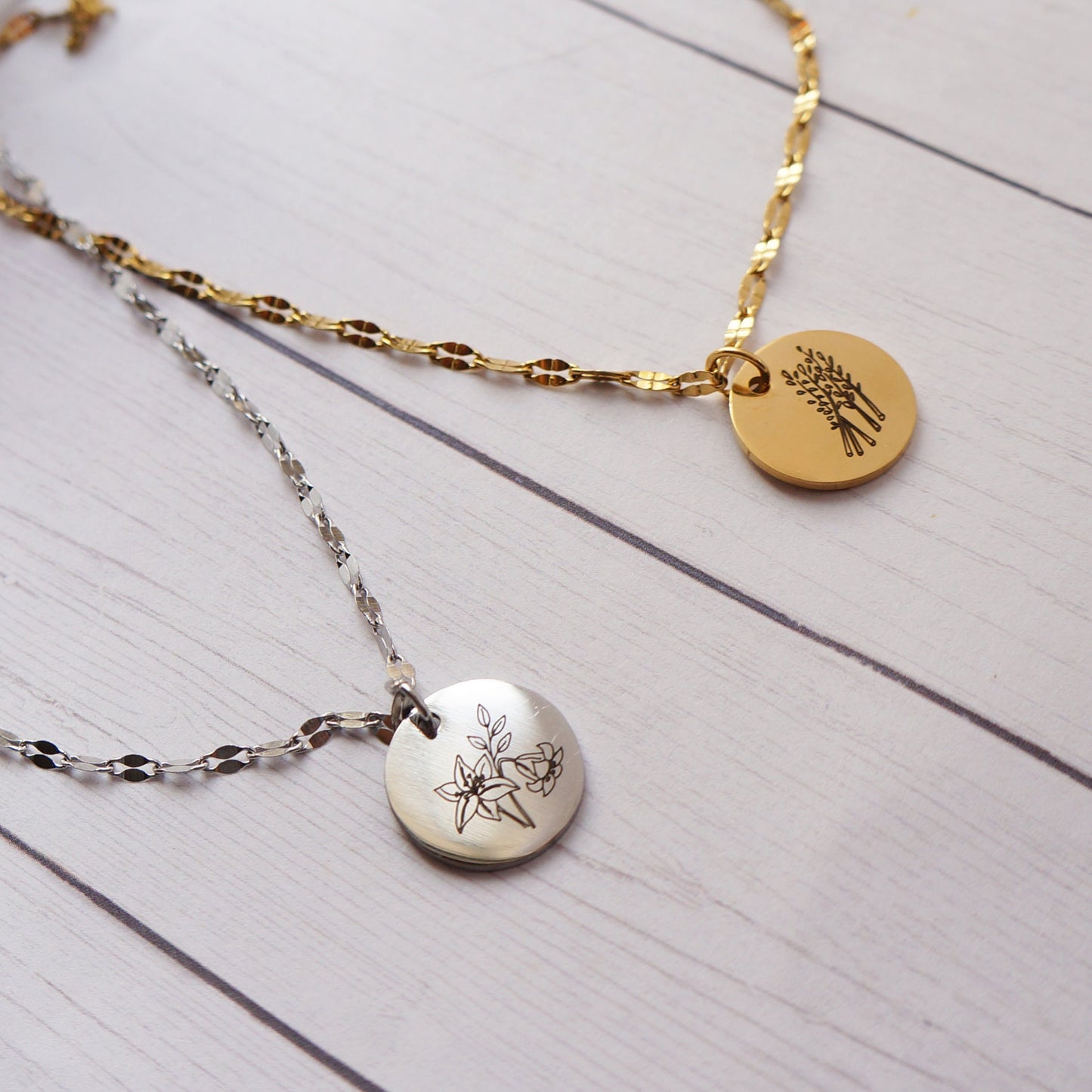 Month Flower Necklace/ Dainty Engraved Gold Disc Necklace/ Mom Teacher Birthday Gift/ Delicate Flower Necklace/ Bouquet Necklace DSC14