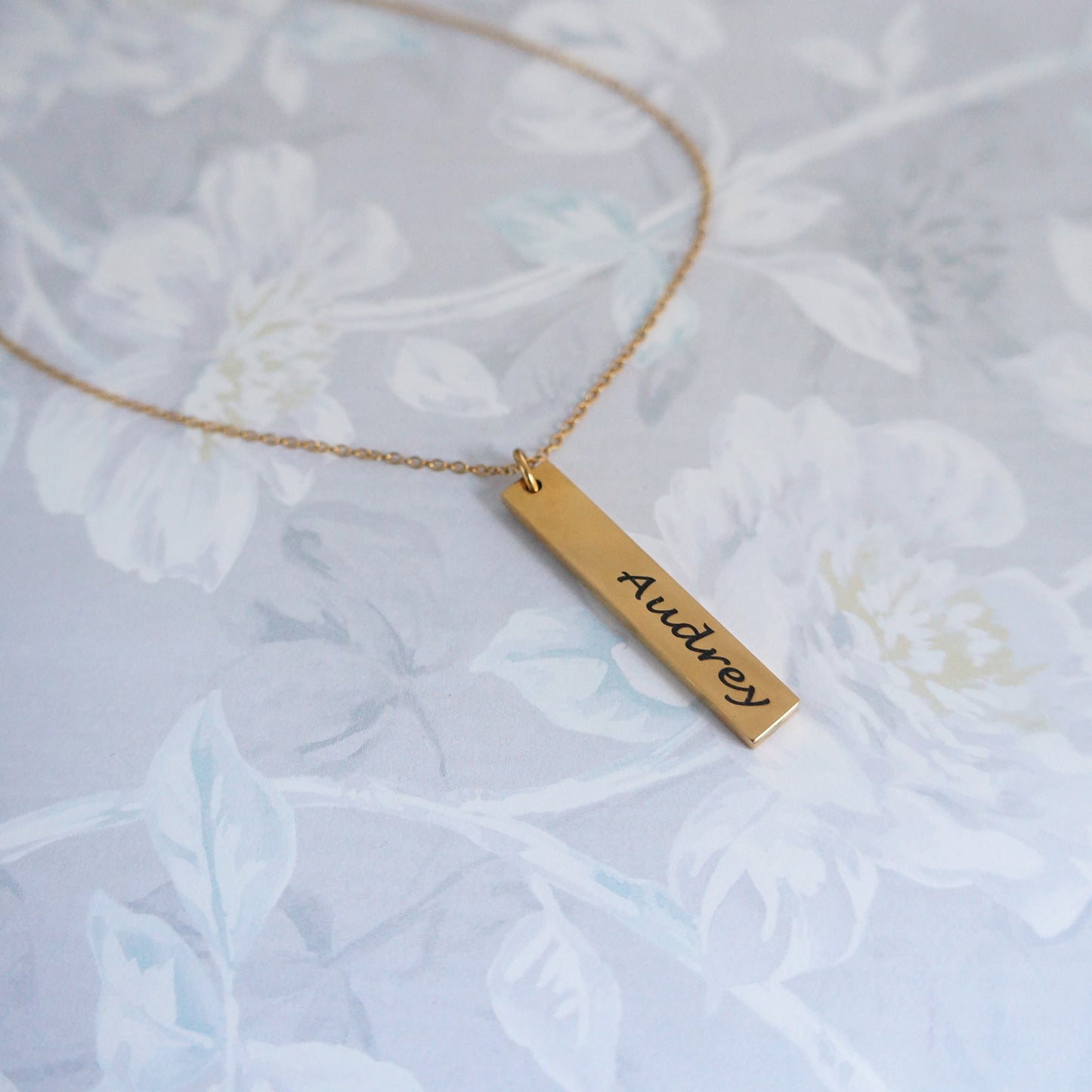 Personalized Dainty Gold Necklace/Mother's Day Necklace Gift/ Custom Made Vertical Bar Necklace/ Engraved Name Necklace Gift for Women