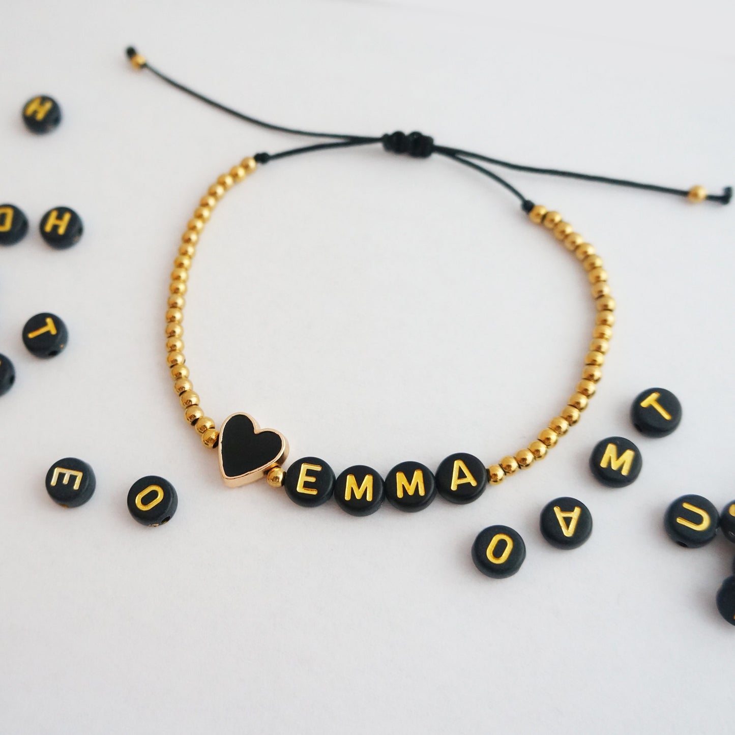 Elegant 18kt Gold Beaded Name Bracelet