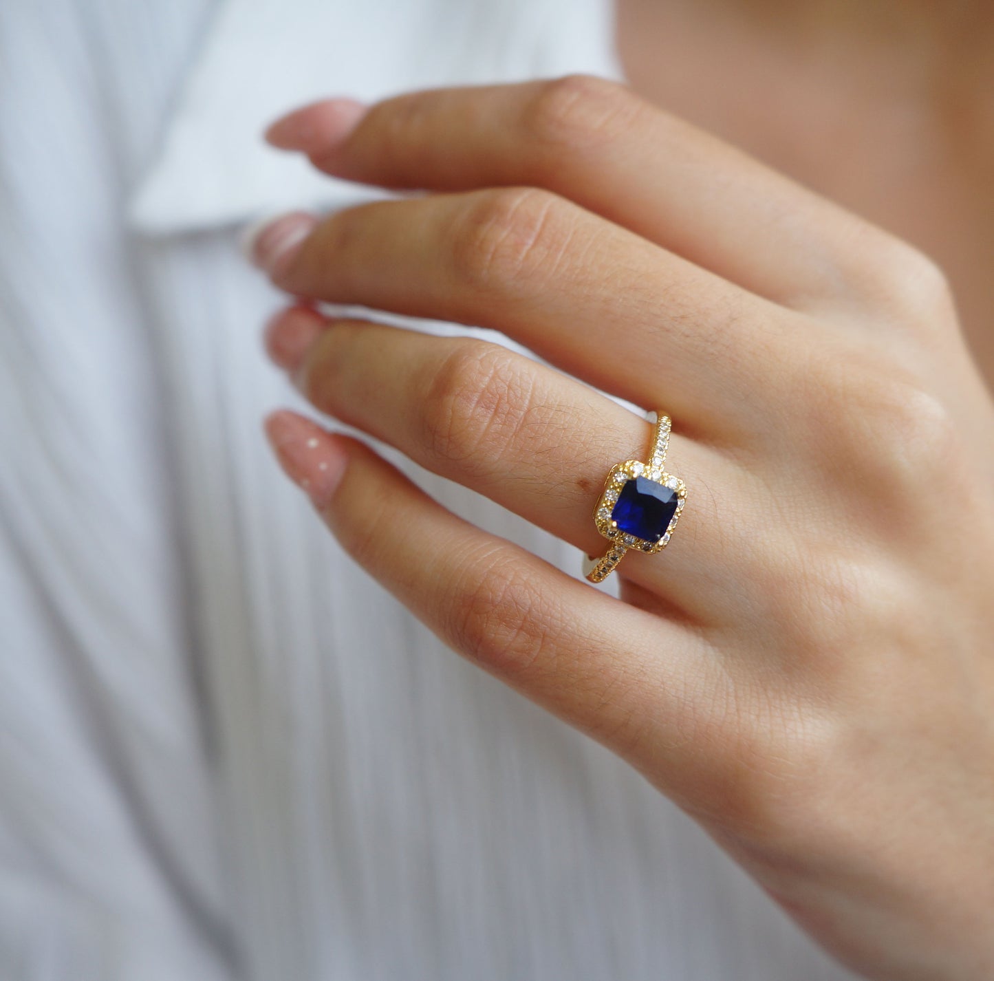 Blue Sapphire Statement Ring 18kt Gold Plated