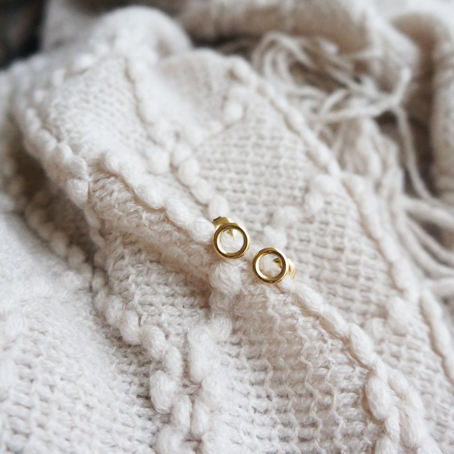 Tiny Gold Circle Studs Earrings Minimalist Style Open Circle Earrings Gold Delicate Everyday Earrings for Her Gift for Women