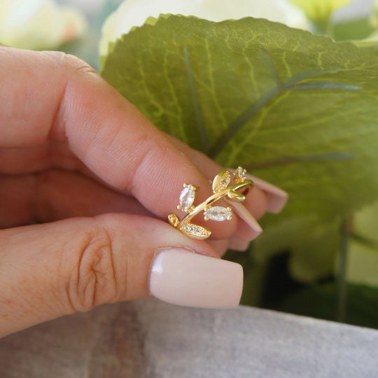 Gold Leaves CZ Statement Ring, Elegant Ring for Her, Leaf Design Ring, Nature Inspired Jewelry