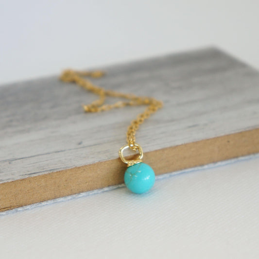 Minimal Turquoise Pendant Necklace, Dainty Round Turquoise Charm, Simple Jewelry, Dainty, Minimalist, Jewelry for Her, Women Necklace