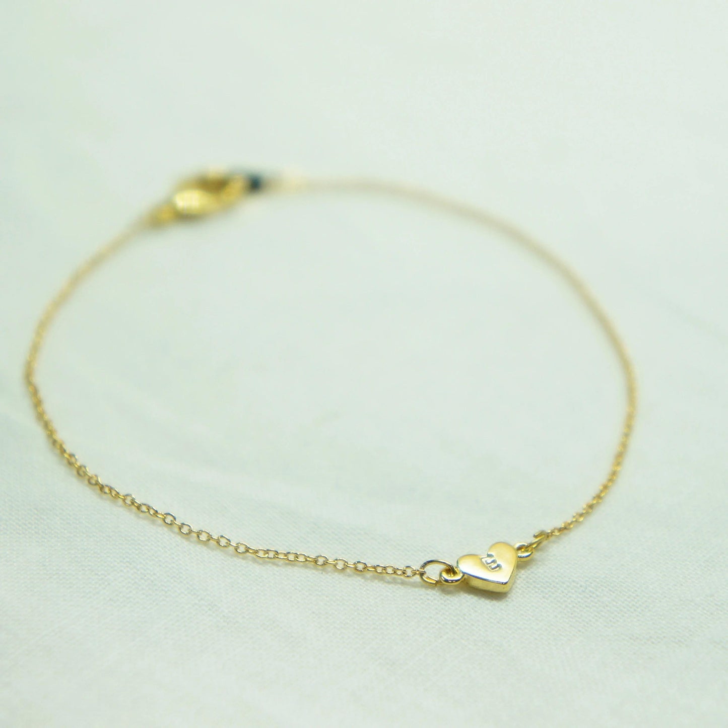 Tiny Gold Heart Bracelet Personalized Friendship Bracelet LOVE Dainty Heart Jewelry Thin Chain Bracelet Initial Heart Bridesmaid Gift