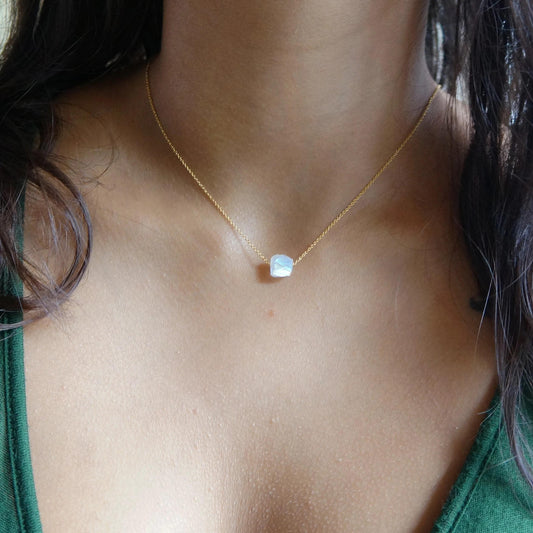 Raw Crystal Necklace Tiny Moonstone Necklace June Birthstone Rough Stone Layering Necklace Natural Moonstone Stone Pendant