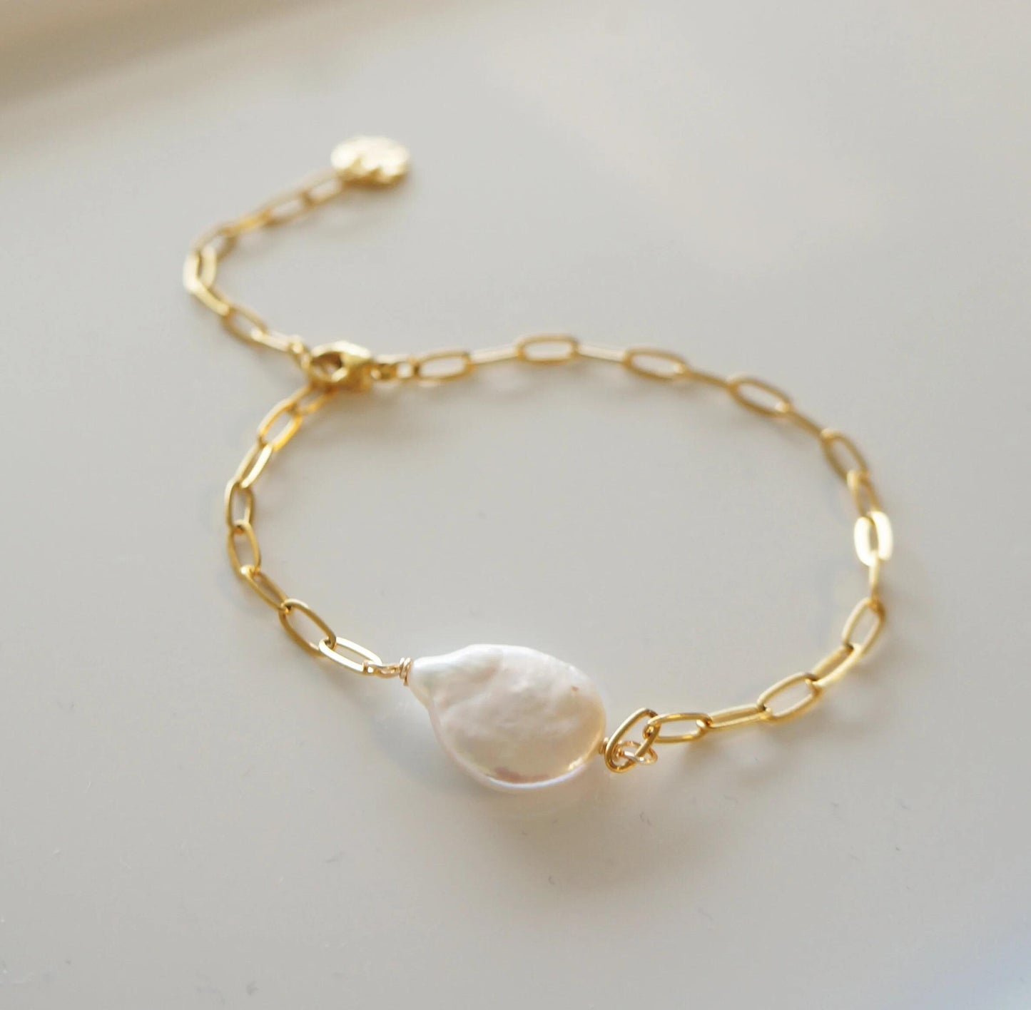 Delicate Coin Pearl Gold Bracelet Paperclip Chain Bracelet Adjustable Any Size Bridesmaids Bracelet Mother Gift June Birthstone Flat Pearl