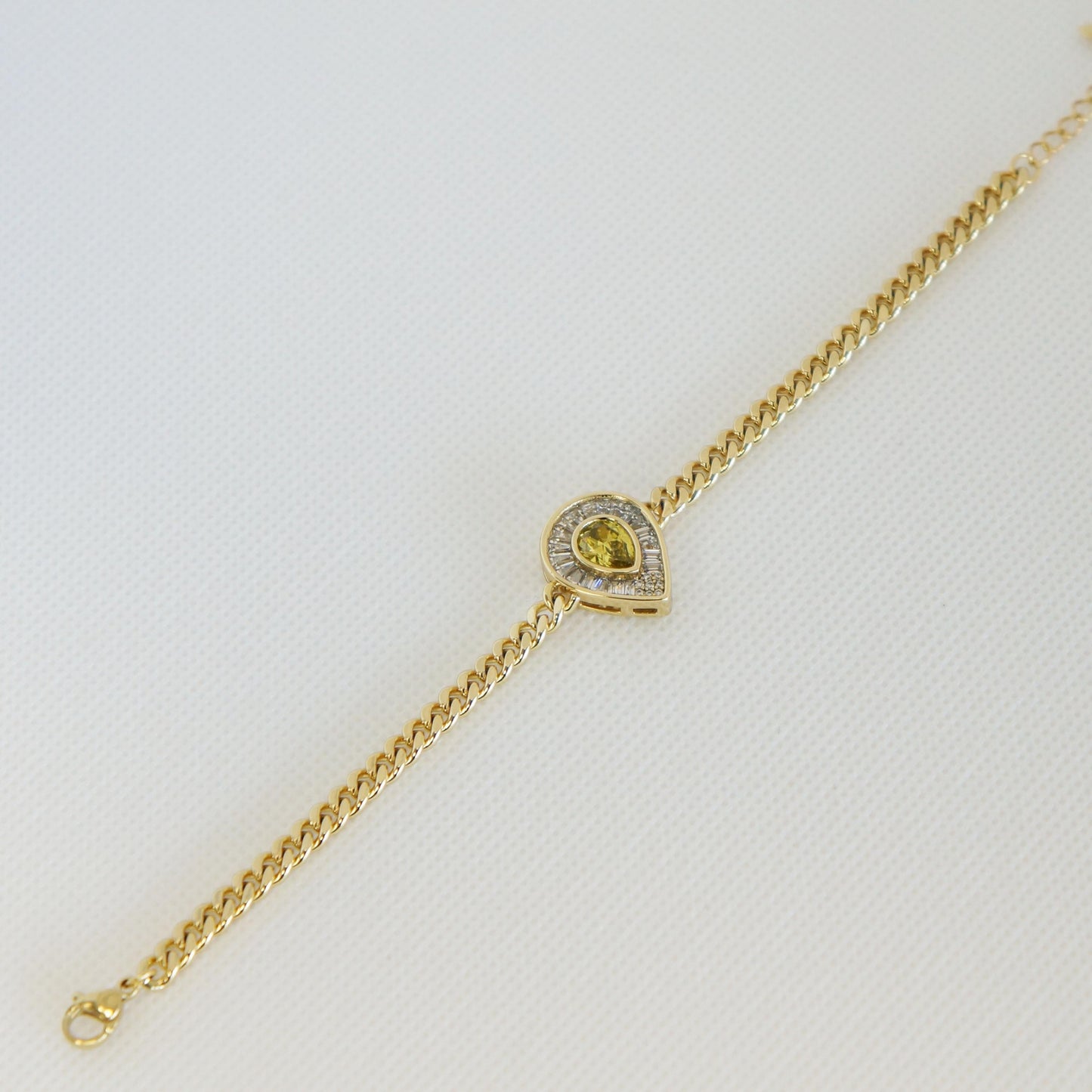 Crystal Gold Sparkling Bracelet