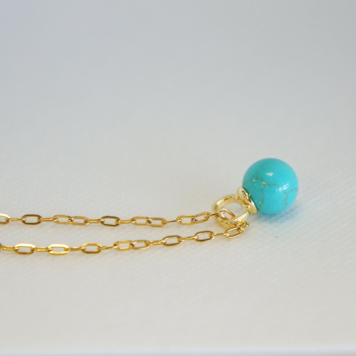 Minimal Turquoise Pendant Necklace, Dainty Round Turquoise Charm, Simple Jewelry, Dainty, Minimalist, Jewelry for Her, Women Necklace