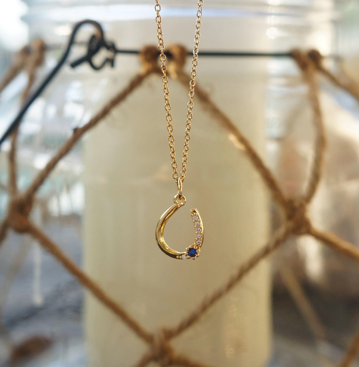 Dainty Gold Horseshoe Necklace