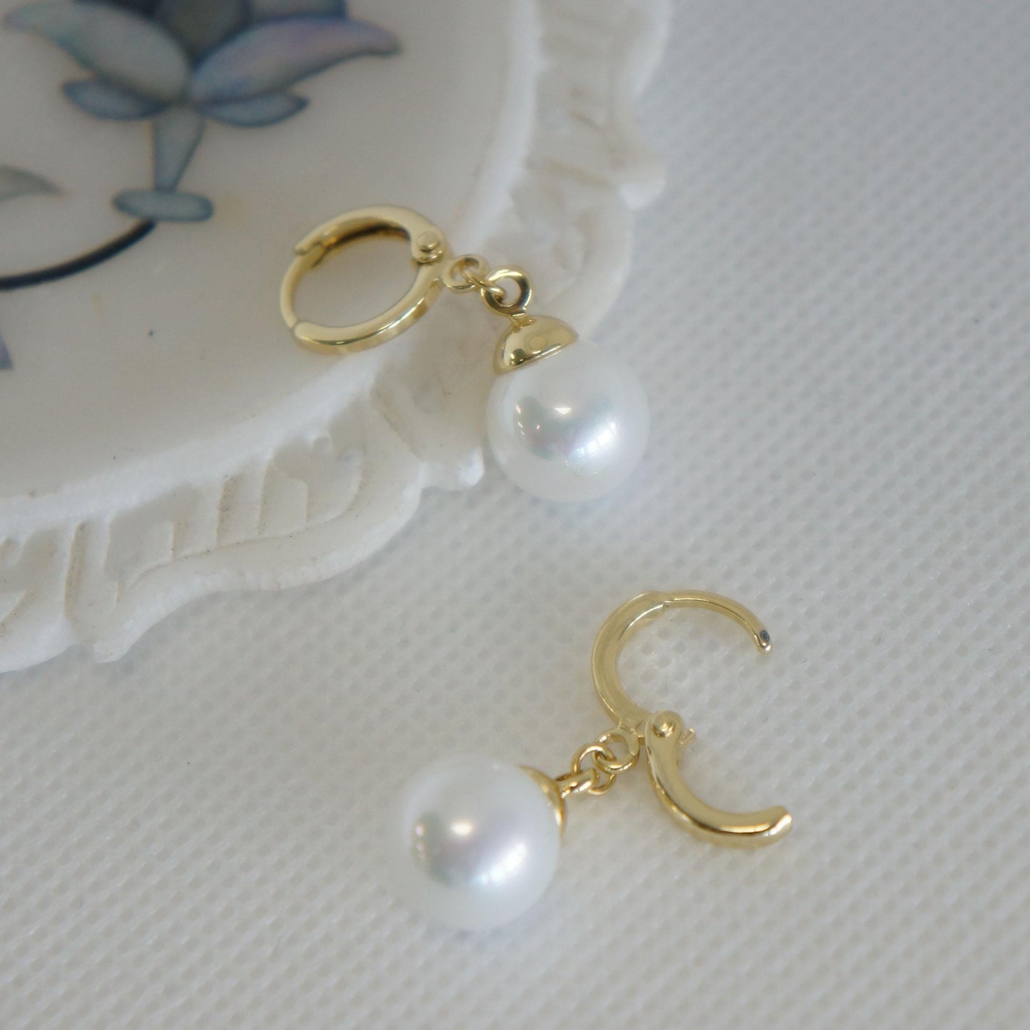 Gold Dangling Pearl Small Hoops,  Small Pearl Gold Earrings, Delicate Pearl Earrings, Dainty Hoop Earrings, Classic Pearls Gift for Her