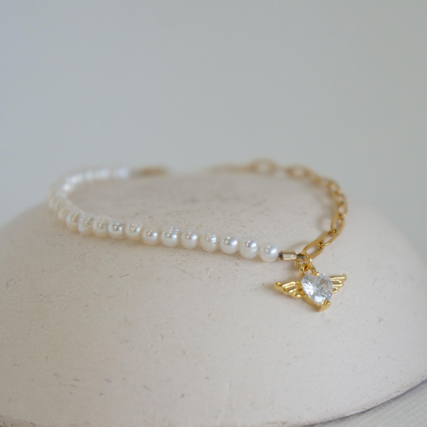 Delicate Pearl Charm Bracelet, Pearl Chain Bracelet, Elegant Jewelry, Gift for Women, Fresh Water Pearl, Bridal, Bridesmaids, Gift for Her