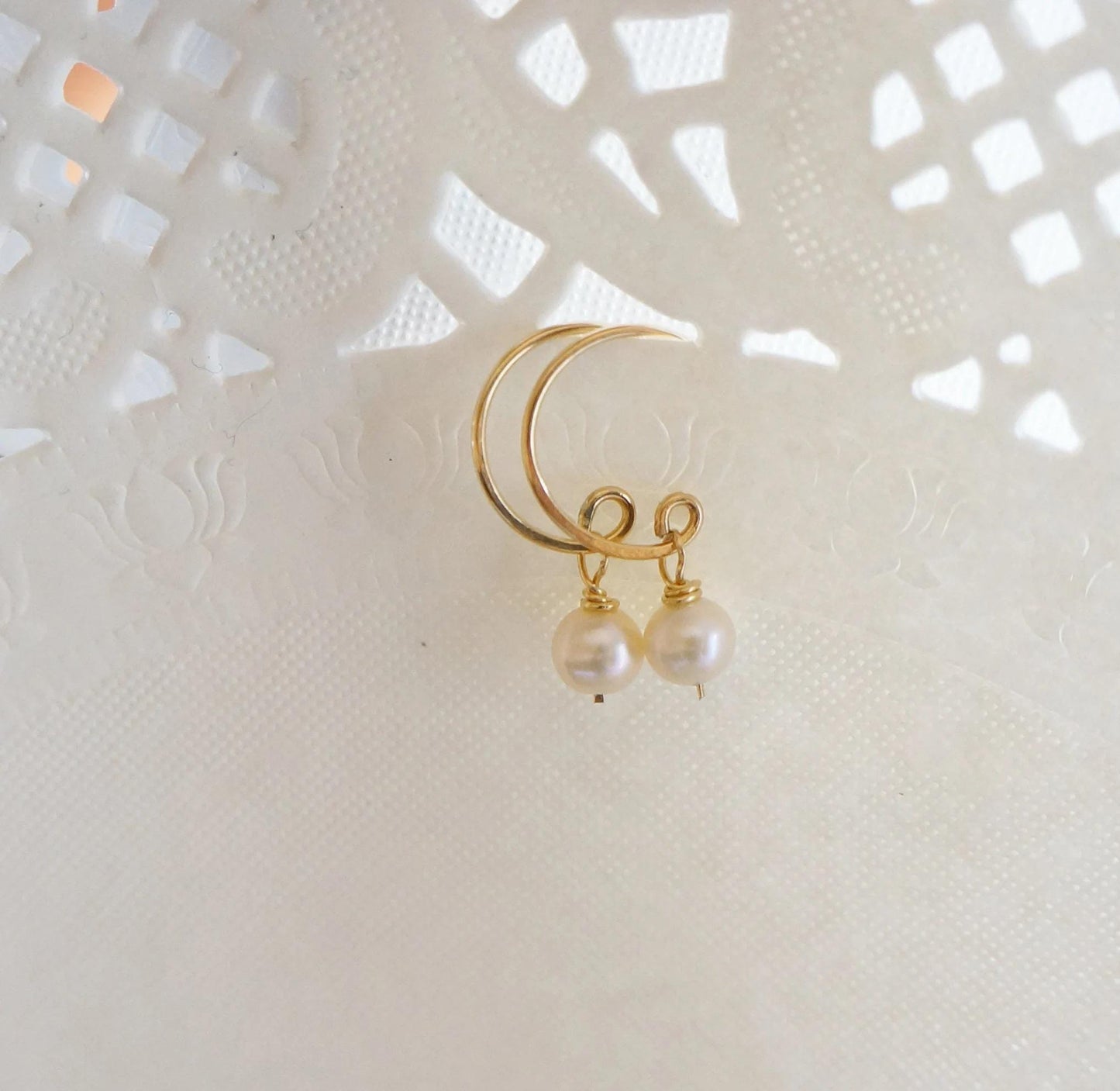 Tiny Pearl Hoops Minimalist 14Kt Gold Filled Pearl Hoops Tiny Dainty Gold Earrings Handmade Everyday Pearl Earrings AAA Fresh Water Pearls