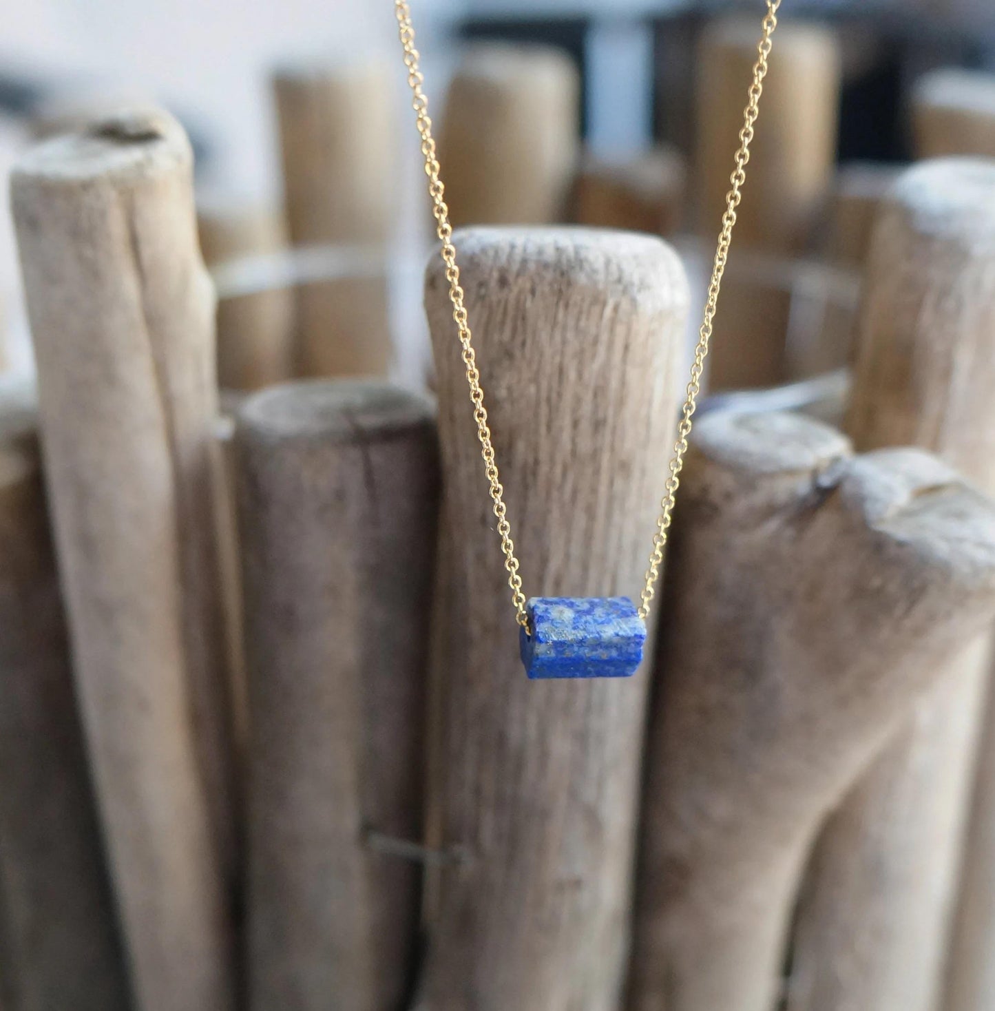 Raw Crystal Necklace Blue Lapis Lazuli Necklace  Rough Stone Layering Necklace Natural Lapis Lazuli Stone Pendant Crystal Necklace