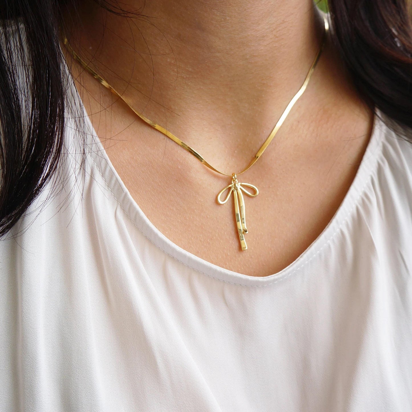 Gold Bow Necklace