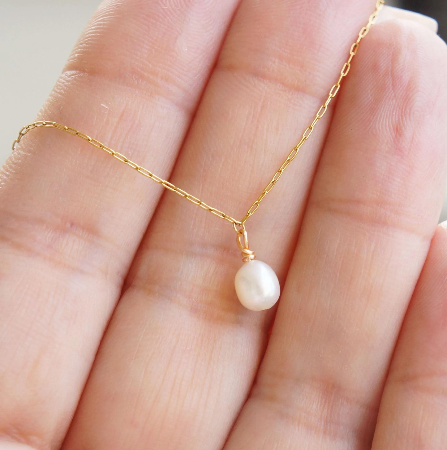 Tiny Rice Pearl Necklace June Birthstone, Dainty Pearl Choker, Bridesmaids Gift, Natural Pearl Jewelry, Minimalist Pearl Necklace