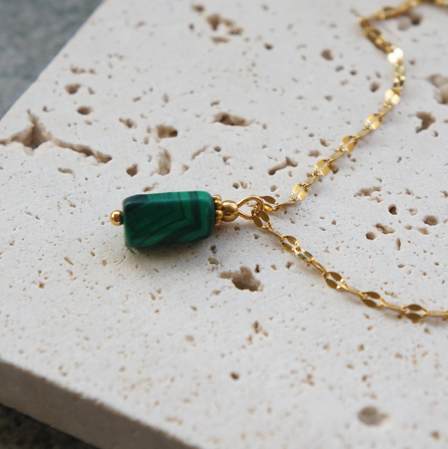 Malachite Stone Necklace, Spiritual Balance Healing Gift, Green Crystal Jewelry, Balance Pendant, Boho Necklace, Green Crystal