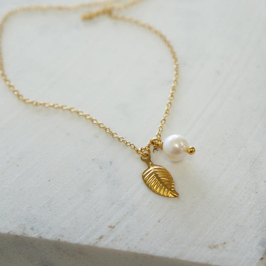 Tiny Pearl Necklace June Birthstone Delicate Classic Natural Akoya Pearl Necklace Gift Aesthetic Pearl Bridesmaid Necklace Tiny Necklace