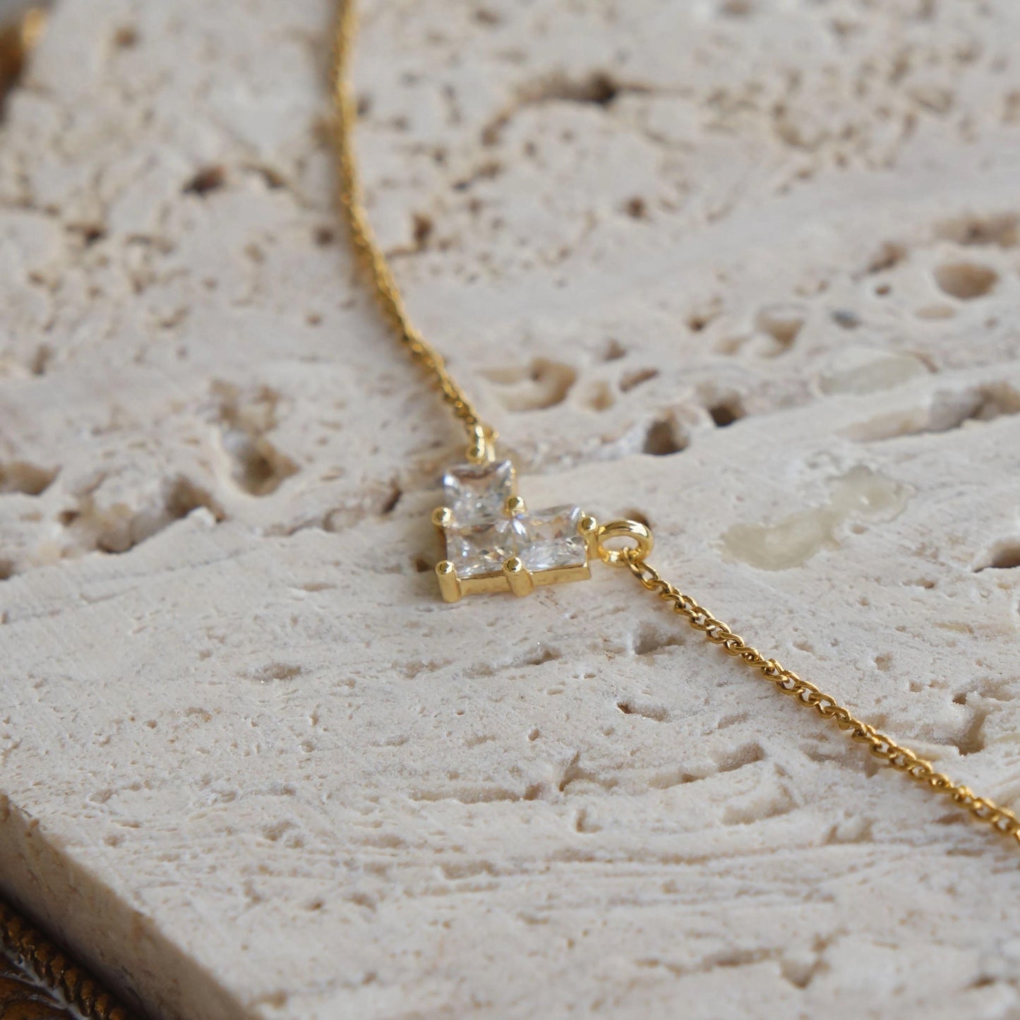 Delicate Crystal CZ Necklace, Gold Chain, Dainty Charm, Gift for Her, Minimalist Style, Necklace for Woman, Dainty Necklace, Tiny Charm