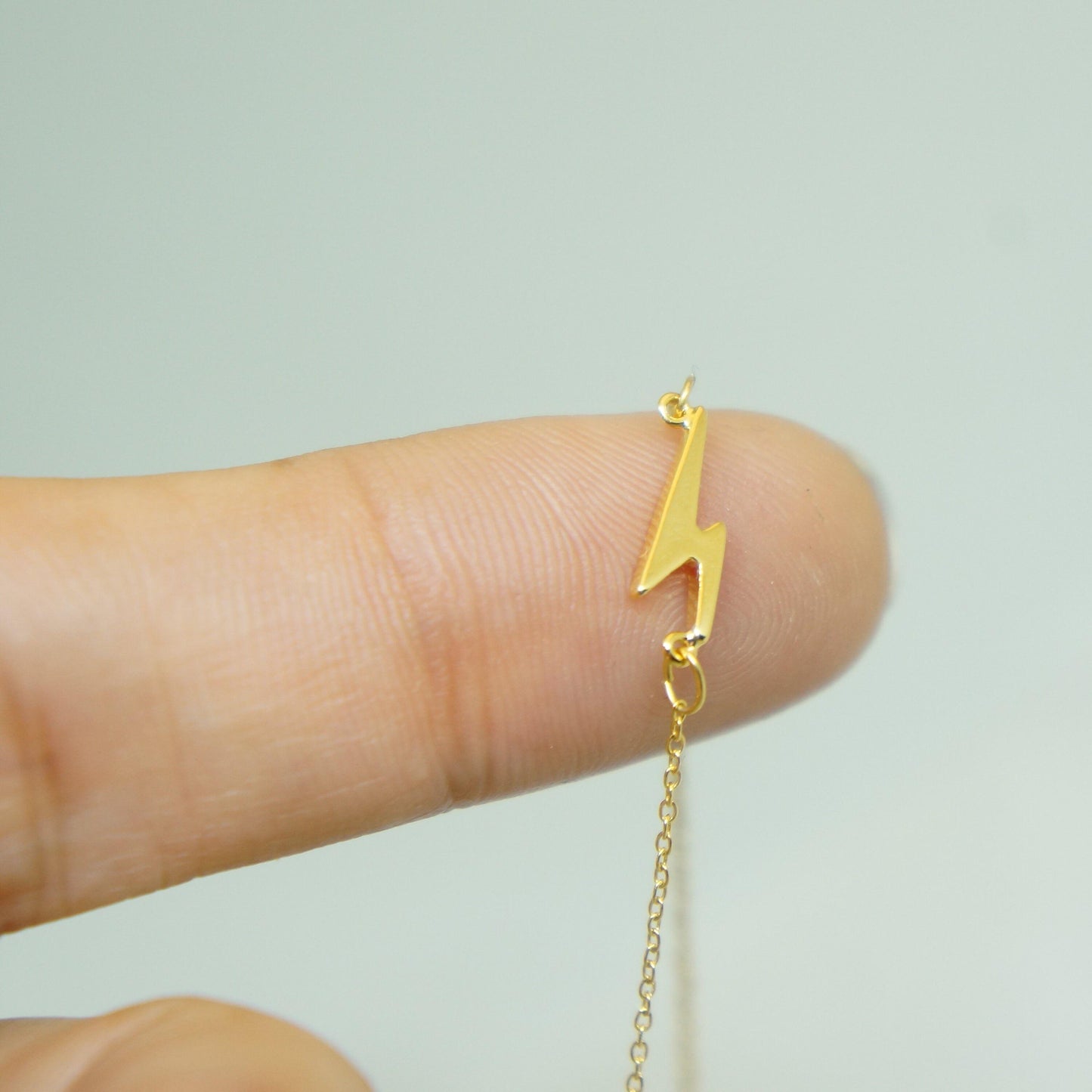 Tiny Lightning Bolt Necklace Card SET Sentimental Gift Small Thunderbolt Gold Charm Necklace Outline Dainty Necklace Best Friend Gift Idea